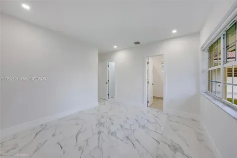 52 Camden Drive Bal Harbour FL 33154