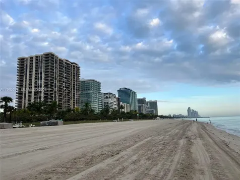 52 Camden Drive Bal Harbour FL 33154
