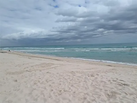 52 Camden Drive Bal Harbour FL 33154