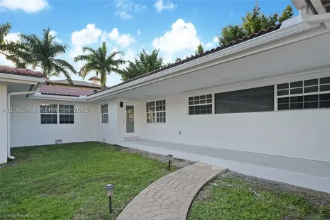 52 Camden Drive Bal Harbour FL 33154
