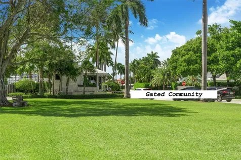 52 Camden Drive Bal Harbour FL 33154