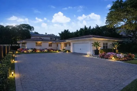 52 Camden Drive Bal Harbour FL 33154