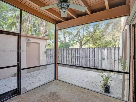 6 Chestnut Circle Cooper City FL 33026