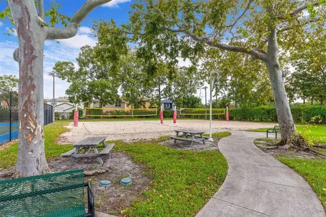 6 Chestnut Circle Cooper City FL 33026