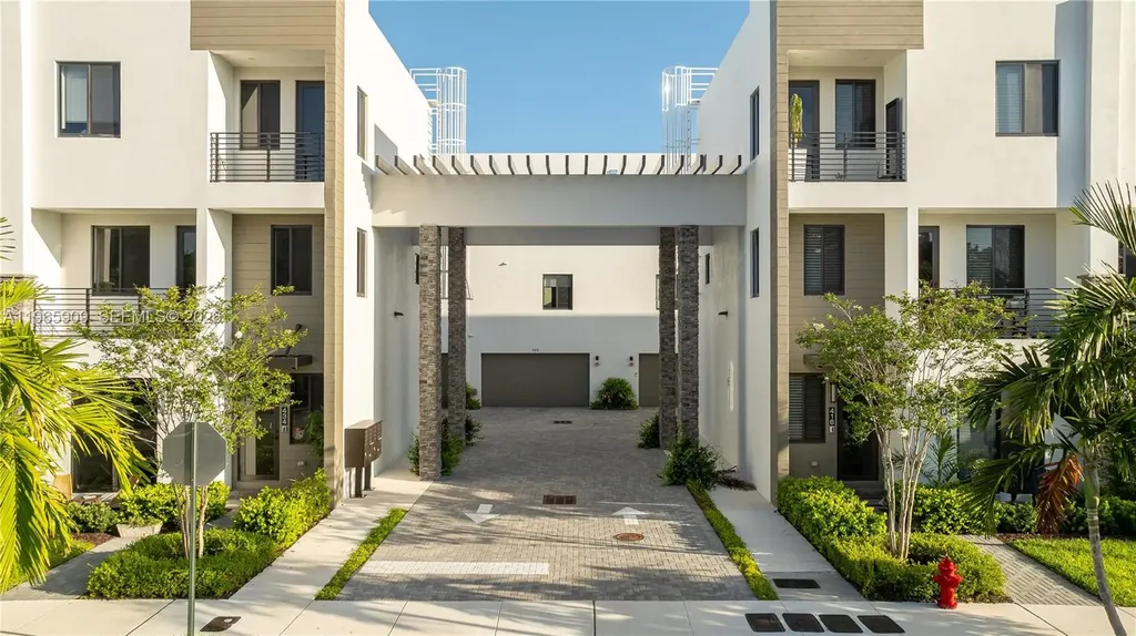 436 SE 12th Court Fort Lauderdale FL 33316