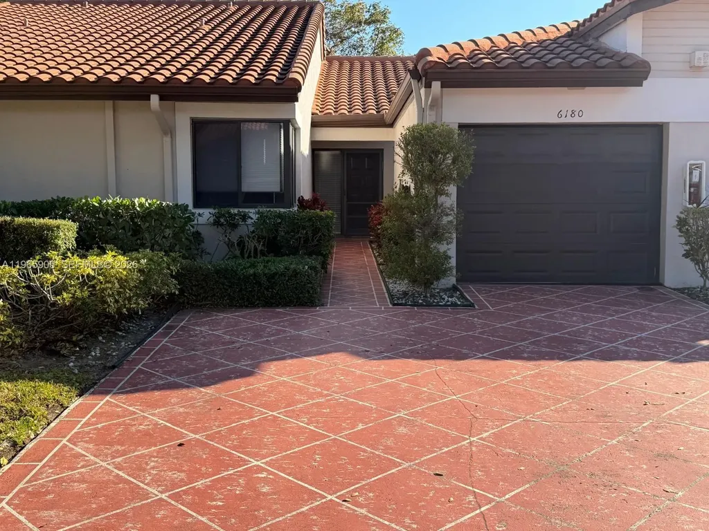 6180 Kings Gate Circle Delray Beach FL 33484