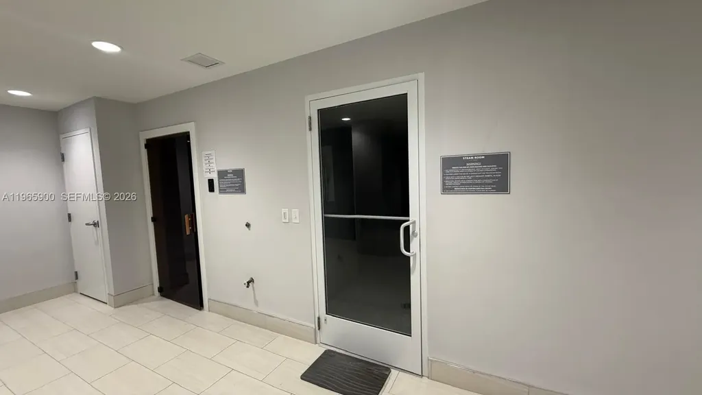 6180 Kings Gate Circle Delray Beach FL 33484