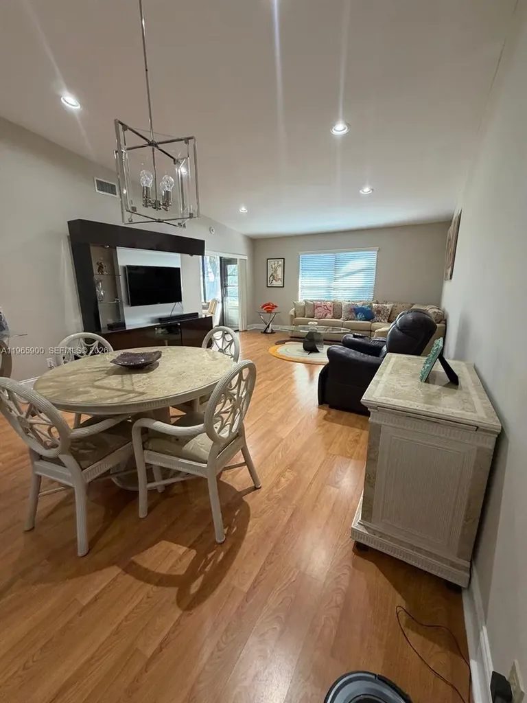 6180 Kings Gate Circle Delray Beach FL 33484