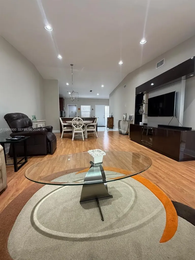 6180 Kings Gate Circle Delray Beach FL 33484