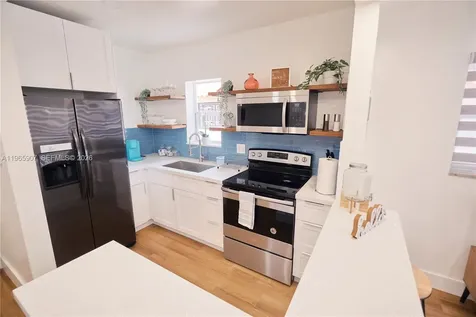 1232 SW 30th Place Miami FL 33135