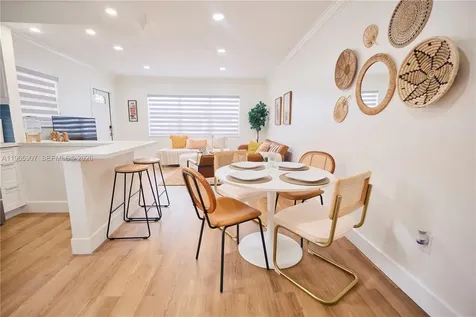 1232 SW 30th Place Miami FL 33135