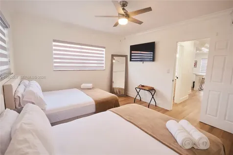 1232 SW 30th Place Miami FL 33135