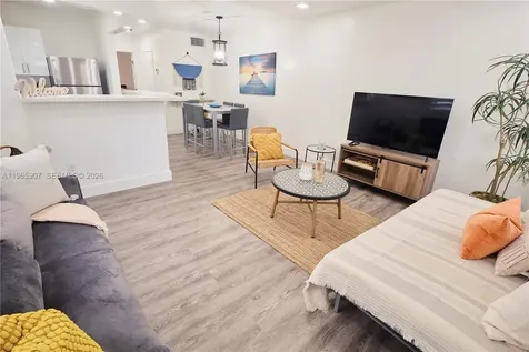 1232 SW 30th Place Miami FL 33135