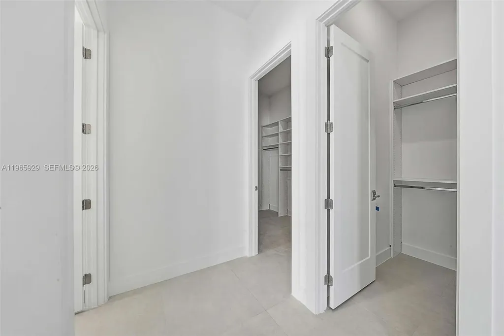 5718 Ashwood Circle W Hollywood FL 33312