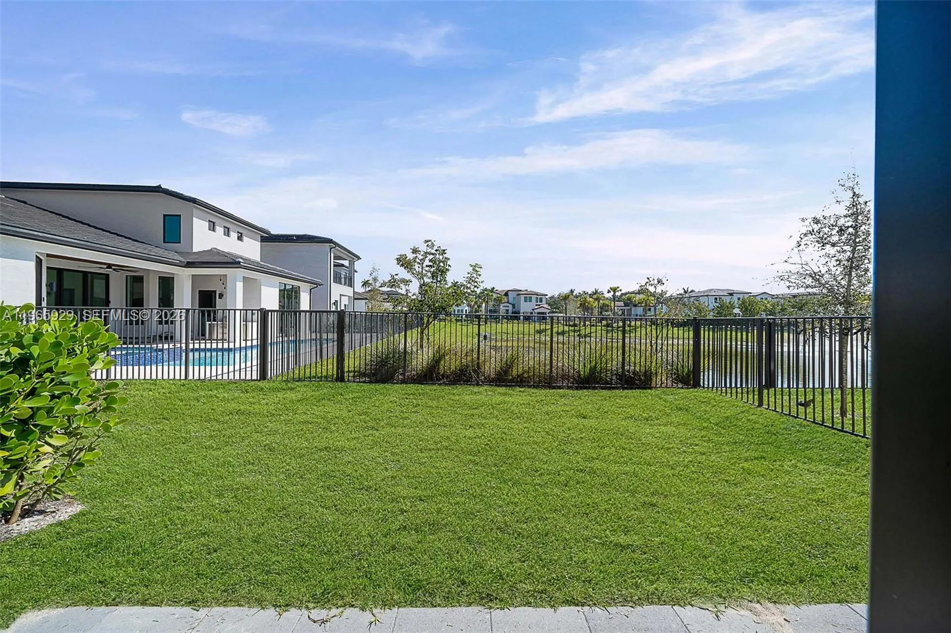 5718 Ashwood Circle W Hollywood FL 33312