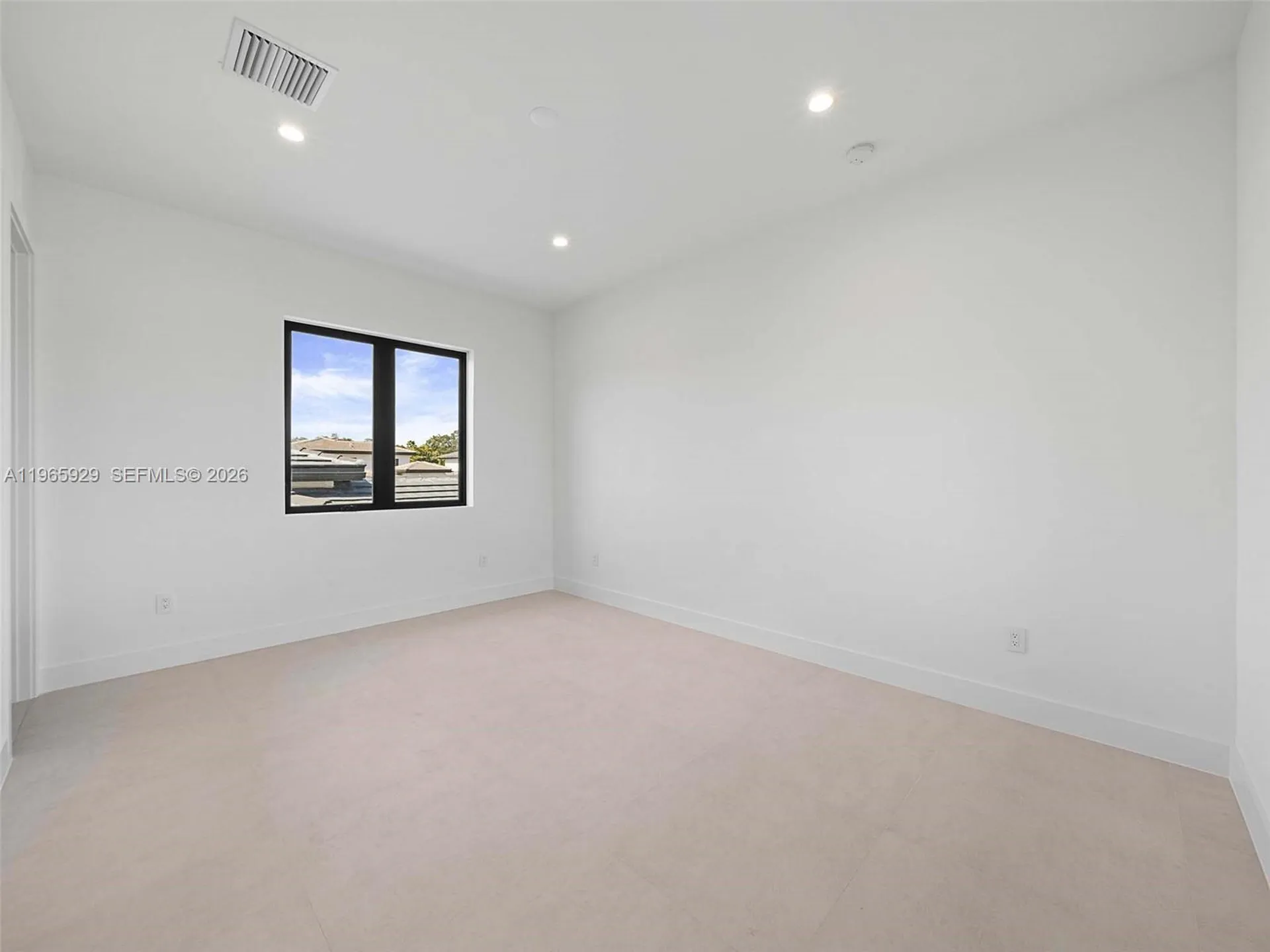 5718 Ashwood Circle W Hollywood FL 33312