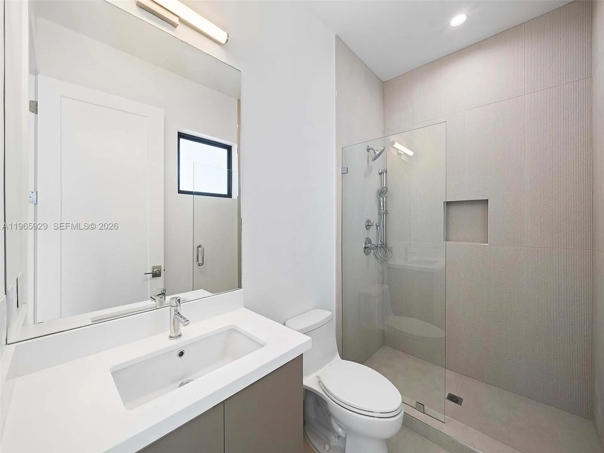 5718 Ashwood Circle W Hollywood FL 33312