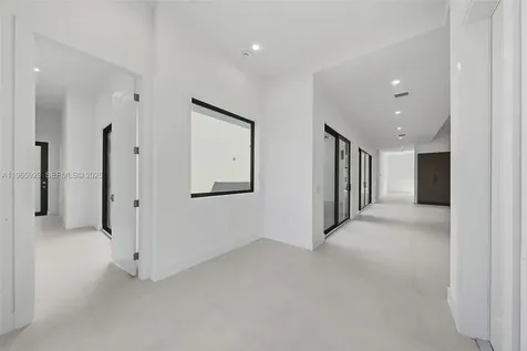 5718 Ashwood Circle W Hollywood FL 33312