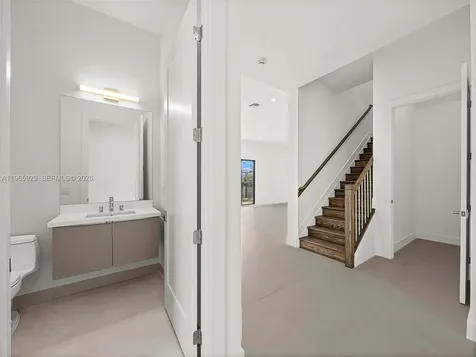 5718 Ashwood Circle W Hollywood FL 33312