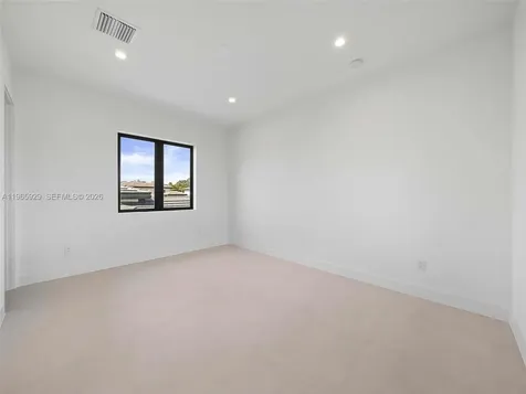 5718 Ashwood Circle W Hollywood FL 33312