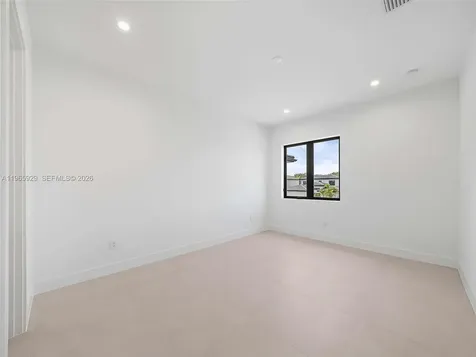 5718 Ashwood Circle W Hollywood FL 33312