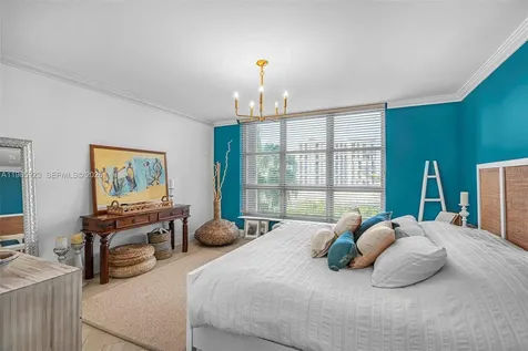 3500 Mystic Pointe Drive Aventura FL 33180