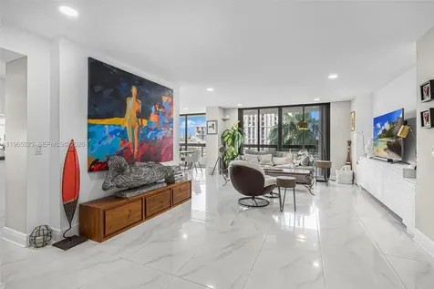 3500 Mystic Pointe Drive Aventura FL 33180