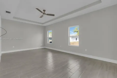 1811 Missouri Palm Bay FL 32907