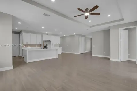1811 Missouri Palm Bay FL 32907