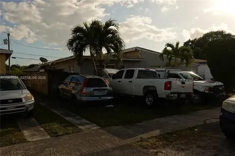 810 NW 84th Terrace Miami FL 33150