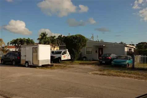 810 NW 84th Terrace Miami FL 33150