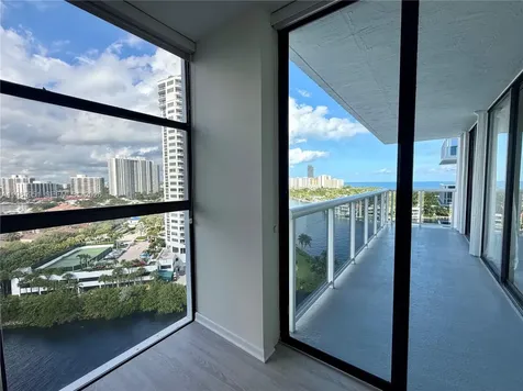 20515 E Country Club Drive Aventura FL 33180