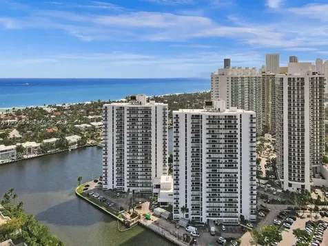 20515 E Country Club Drive Aventura FL 33180