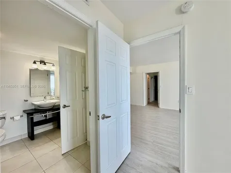 20515 E Country Club Drive Aventura FL 33180