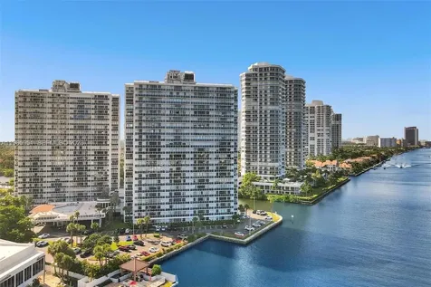 20515 E Country Club Drive Aventura FL 33180
