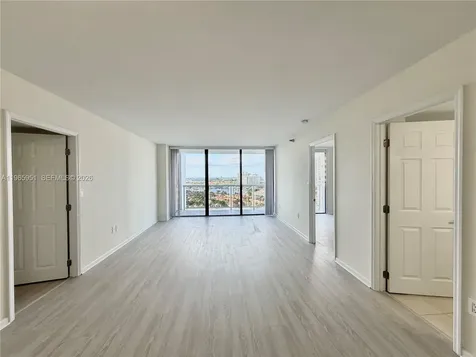 20515 E Country Club Drive Aventura FL 33180
