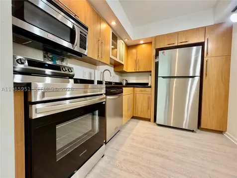 20515 E Country Club Drive Aventura FL 33180