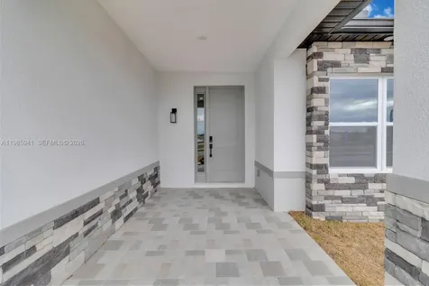 1821 Missouri Palm Bay FL 32907