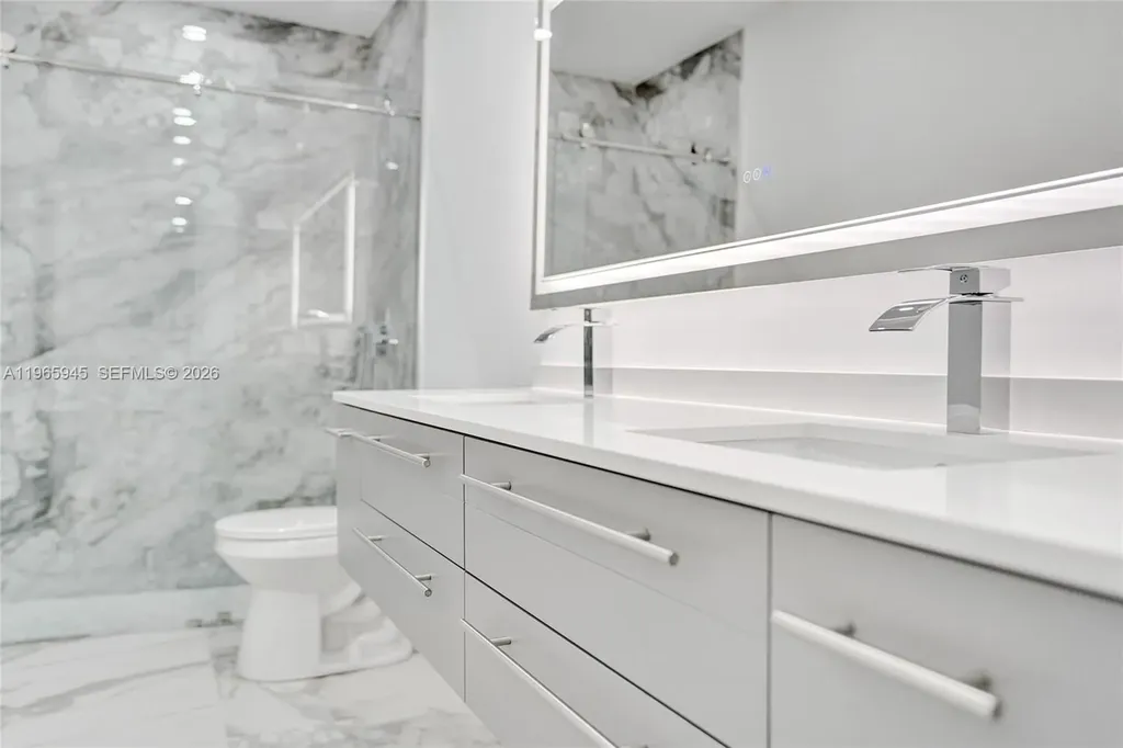 6128 Kings Gate Circle Delray Beach FL 33484
