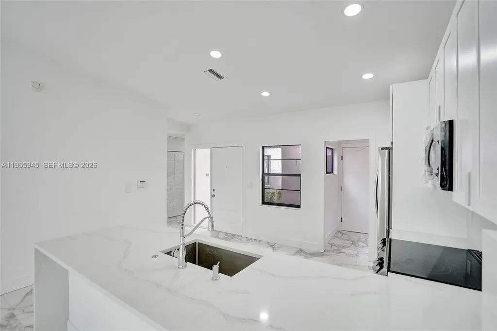 6128 Kings Gate Circle Delray Beach FL 33484