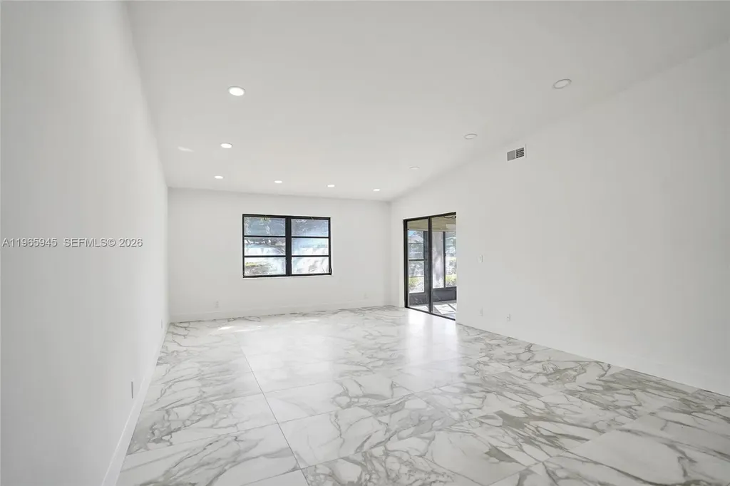 6128 Kings Gate Circle Delray Beach FL 33484