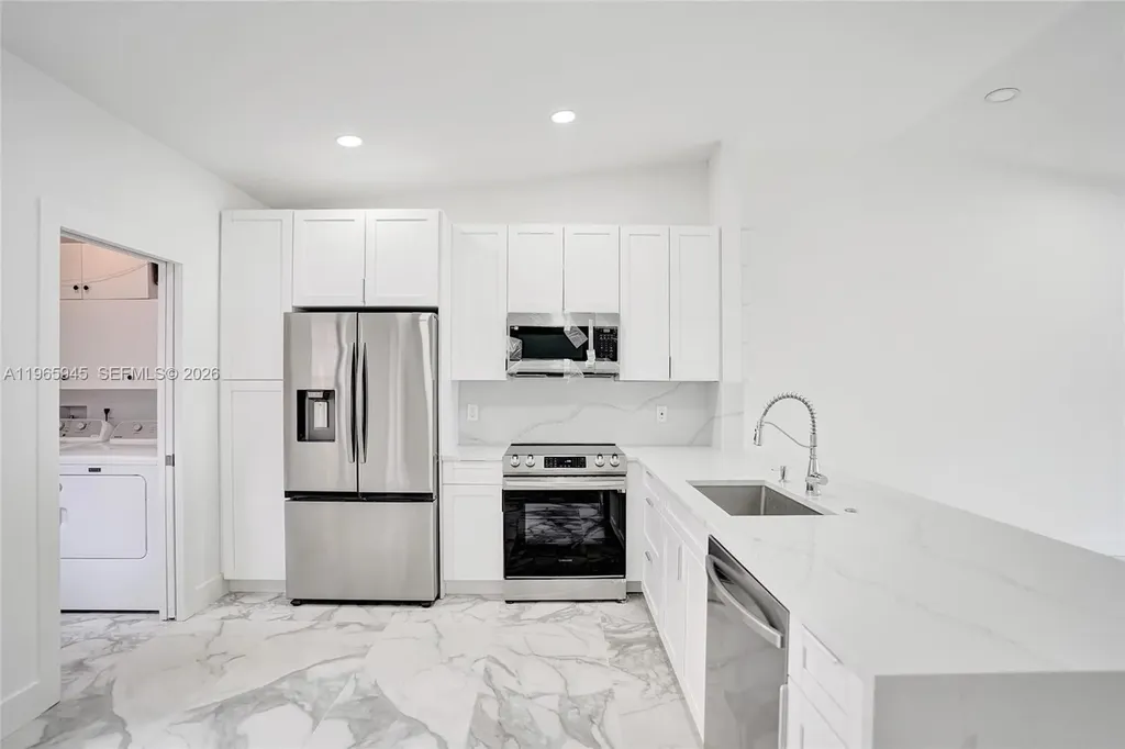 6128 Kings Gate Circle Delray Beach FL 33484