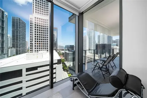 68 SE 6th Street Miami FL 33131
