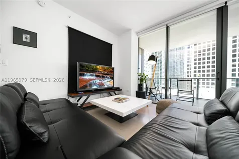 68 SE 6th Street Miami FL 33131