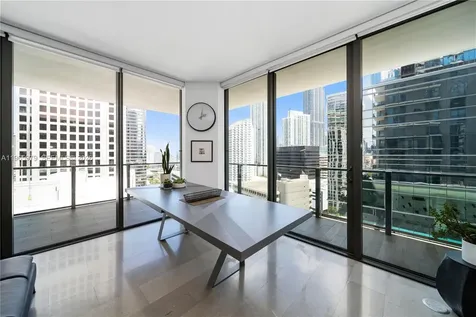68 SE 6th Street Miami FL 33131