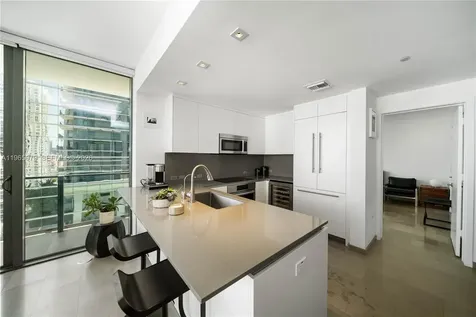 68 SE 6th Street Miami FL 33131