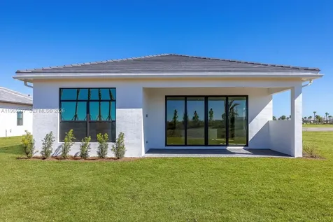 13704 SW Shinnecock Drive Port St. Lucie FL 34987