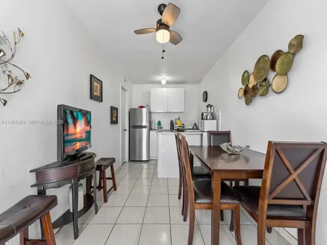 655 W 70th Place Hialeah FL 33014