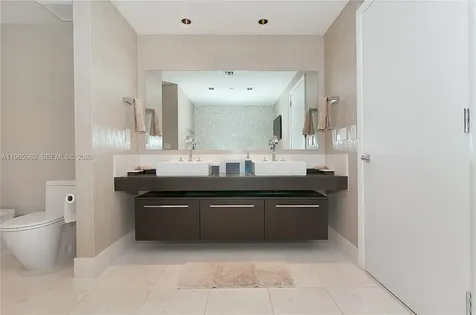 17121 Collins Avenue Sunny Isles Beach FL 33160