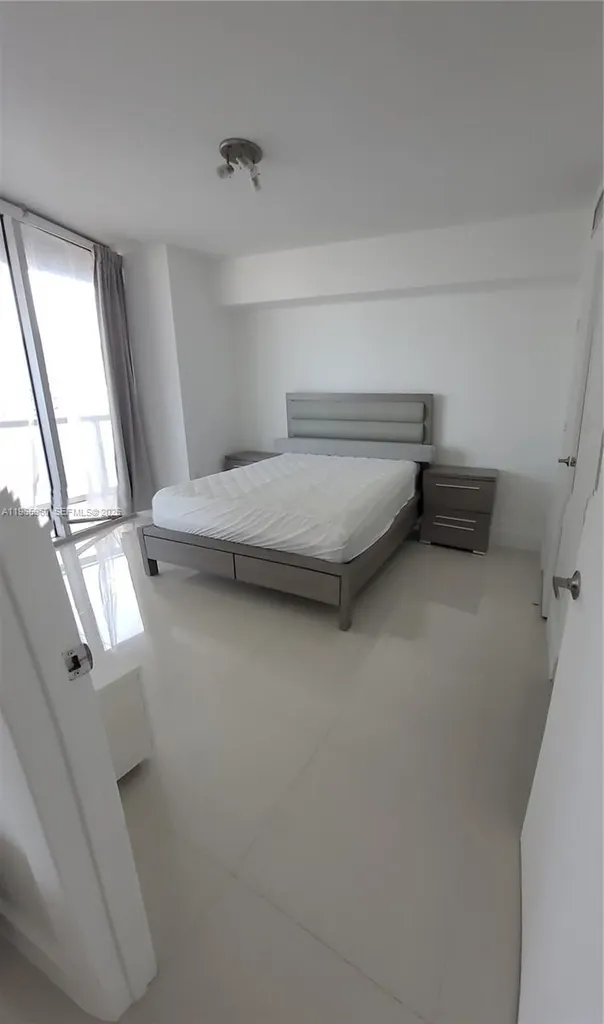 475 Brickell Avenue Miami FL 33131